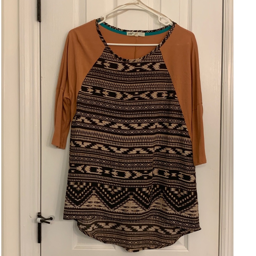 BKE Blouse Hi-Low 3/4 Sleeve